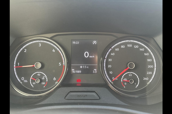Volkswagen Transporter 2.0 TDI L2H1*A/C*CRUISE*CAM*HAAK*CARPLAY*3PERS*