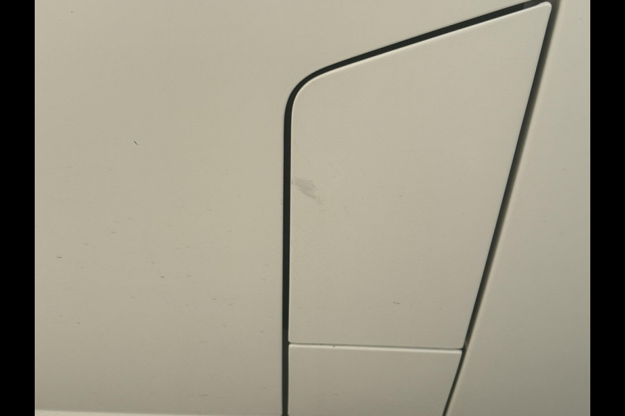 Volkswagen Transporter 2.0 TDI L2H1*A/C*CRUISE*CAM*HAAK*CARPLAY*3PERS*