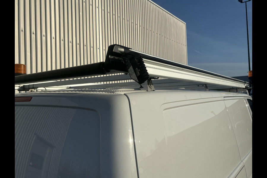 Volkswagen Transporter 2.0 TDI L2H1*A/C*CRUISE*CAM*HAAK*CARPLAY*3PERS*