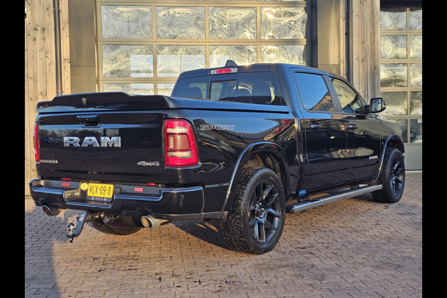 Dodge Ram 1500 5.7 V8 4x4 Crew Cab Laramie | Pano | Trekhaak | Leder | Alpine | Keyless | Camera | Sidesteps | Navi | 12" scherm | Klep uitlaat |