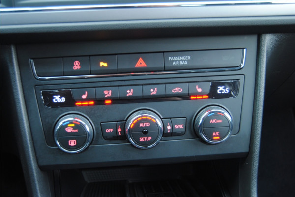 Seat Leon ST 1.0 TSI Style Ult.Ed | Apple Carplay | DAB | Stoelverwarming|