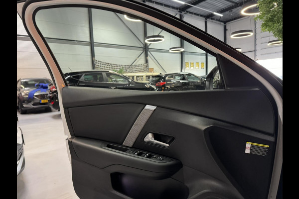 Citroën C4 1.2 Puretech Shine Garantie Head-Up Carplay Camera Adoptieve Cruise Navi Clima Keyless Led Dab Rijklaar