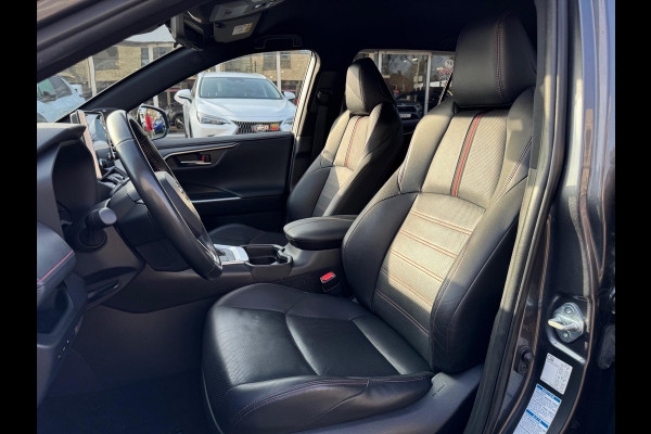 Toyota RAV4 2.5 Plug-in Hybrid AWD Bi-Tone Plus| Trekhaak, JBL, Leer, Stoelventilatie, 360 Camera, Geheugenfunctie, Head up display, 4X4, Ze