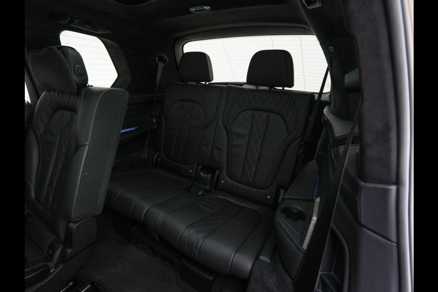 BMW X7 xDrive30d High Executive [ 7-Pers. ] Aut. *PANO | LEATHER | LASER-LED | HEAD-UP | SOFTCLOSE | BOWERS&WILKINS | BLINDSPOT | DIGI-COCKPIT | MEMORY-PACK | TOPVIEW | PRIVACY-GLASS | NAVI-FULLMAP | TOWBAR | 22''ALU*