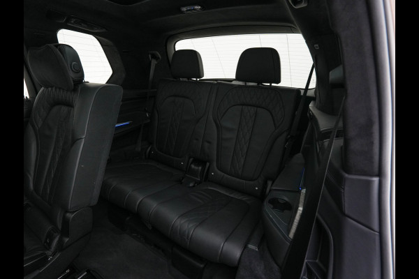 BMW X7 xDrive30d High Executive [ 7-Pers. ] Aut. *PANO | LEATHER | LASER-LED | HEAD-UP | SOFTCLOSE | BOWERS&WILKINS | BLINDSPOT | DIGI-COCKPIT | MEMORY-PACK | TOPVIEW | PRIVACY-GLASS | NAVI-FULLMAP | TOWBAR | 22''ALU*