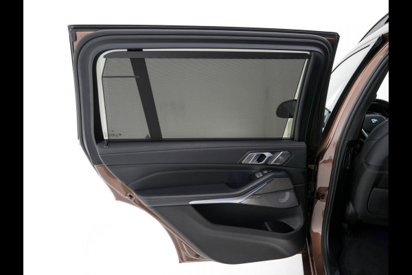 BMW X7 xDrive30d High Executive [ 7-Pers. ] Aut. *PANO | LEATHER | LASER-LED | HEAD-UP | SOFTCLOSE | BOWERS&WILKINS | BLINDSPOT | DIGI-COCKPIT | MEMORY-PACK | TOPVIEW | PRIVACY-GLASS | NAVI-FULLMAP | TOWBAR | 22''ALU*