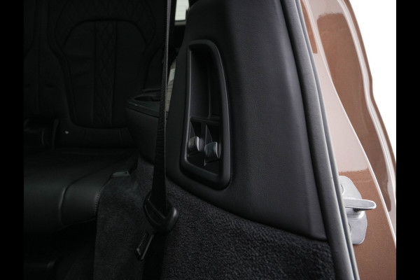 BMW X7 xDrive30d High Executive [ 7-Pers. ] Aut. *PANO | LEATHER | LASER-LED | HEAD-UP | SOFTCLOSE | BOWERS&WILKINS | BLINDSPOT | DIGI-COCKPIT | MEMORY-PACK | TOPVIEW | PRIVACY-GLASS | NAVI-FULLMAP | TOWBAR | 22''ALU*