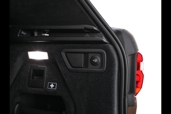 BMW X7 xDrive30d High Executive [ 7-Pers. ] Aut. *PANO | LEATHER | LASER-LED | HEAD-UP | SOFTCLOSE | BOWERS&WILKINS | BLINDSPOT | DIGI-COCKPIT | MEMORY-PACK | TOPVIEW | PRIVACY-GLASS | NAVI-FULLMAP | TOWBAR | 22''ALU*