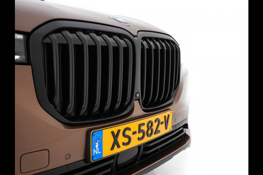 BMW X7 xDrive30d High Executive [ 7-Pers. ] Aut. *PANO | LEATHER | LASER-LED | HEAD-UP | SOFTCLOSE | BOWERS&WILKINS | BLINDSPOT | DIGI-COCKPIT | MEMORY-PACK | TOPVIEW | PRIVACY-GLASS | NAVI-FULLMAP | TOWBAR | 22''ALU*