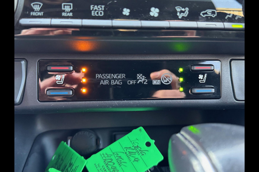 Toyota RAV4 2.5 Plug-in Hybrid AWD Bi-Tone Plus| Trekhaak, JBL, Leer, Stoelventilatie, 360 Camera, Geheugenfunctie, Head up display, 4X4, Ze