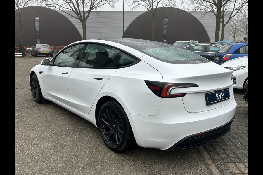 Tesla Model 3 Premium Long Range AWD 78 kWh | STOELVERWARMING VOOR/ACHTER | STUURVERWARMING | FABRIEKS GARANTIE T/M 20-06-2028 OF 80k KM | ELKT. ACHTERKLEP | ELKT. STOELEN |