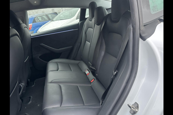 Tesla Model 3 Premium Long Range AWD 78 kWh | STOELVERWARMING VOOR/ACHTER | STUURVERWARMING | FABRIEKS GARANTIE T/M 20-06-2028 OF 80k KM | ELKT. ACHTERKLEP | ELKT. STOELEN |