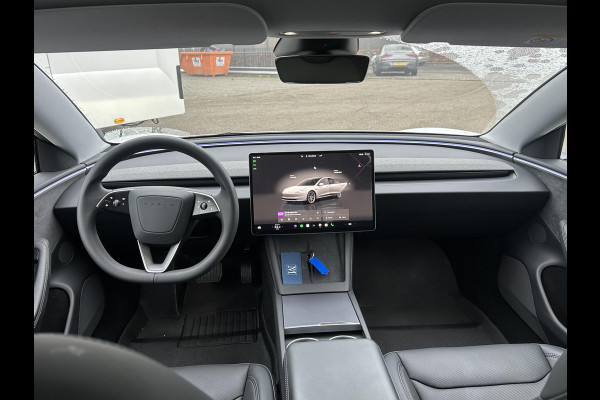 Tesla Model 3 Premium Long Range AWD 78 kWh | STOELVERWARMING VOOR/ACHTER | STUURVERWARMING | FABRIEKS GARANTIE T/M 20-06-2028 OF 80k KM | ELKT. ACHTERKLEP | ELKT. STOELEN |