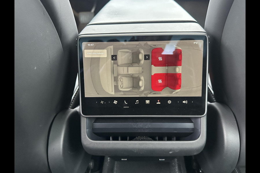 Tesla Model 3 Premium Long Range AWD 78 kWh | STOELVERWARMING VOOR/ACHTER | STUURVERWARMING | FABRIEKS GARANTIE T/M 20-06-2028 OF 80k KM | ELKT. ACHTERKLEP | ELKT. STOELEN |