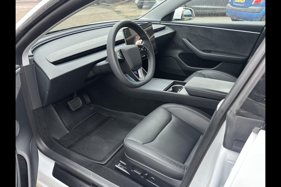 Tesla Model 3 Premium Long Range AWD 78 kWh | STOELVERWARMING VOOR/ACHTER | STUURVERWARMING | FABRIEKS GARANTIE T/M 20-06-2028 OF 80k KM | ELKT. ACHTERKLEP | ELKT. STOELEN |
