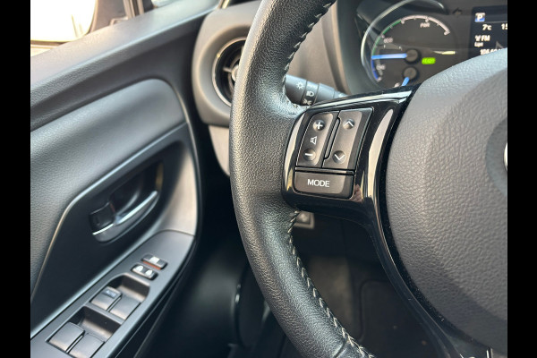 Toyota Yaris 1.5 Hybrid Aspiration / Automaat / Camera