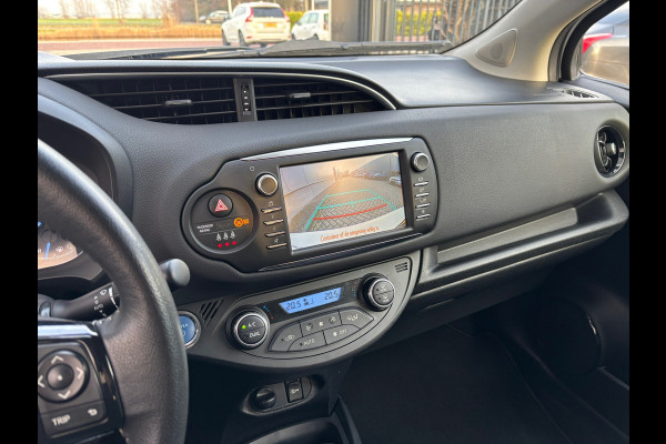 Toyota Yaris 1.5 Hybrid Aspiration / Automaat / Camera