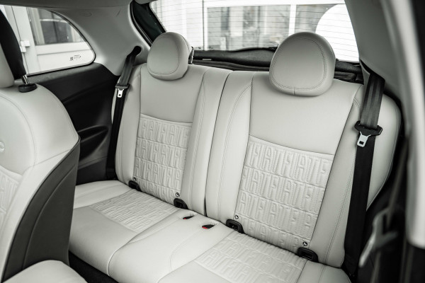 Fiat 500 La Prima 42 kWh | Pano | Leder | Full Led | Camera | ACC