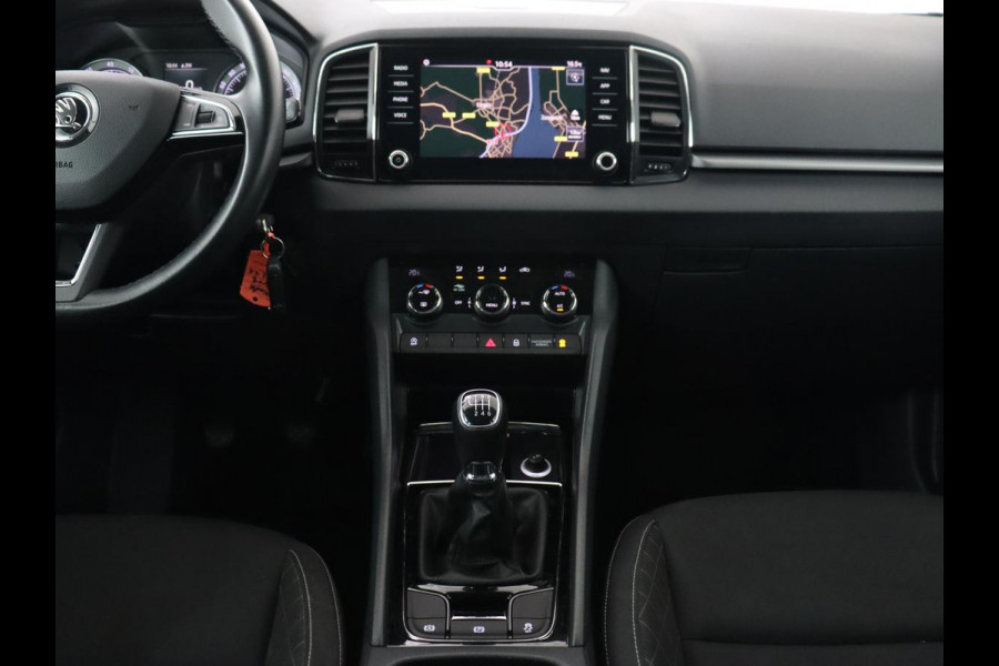 Škoda Karoq 1.0 TSI Style | Camera | Carplay | Navigatie | Full LED | Climate control | Parkeerhulp | Cruise control | Bluetooth