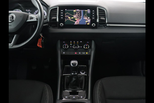 Škoda Karoq 1.0 TSI Style | Camera | Carplay | Navigatie | Full LED | Climate control | Parkeerhulp | Cruise control | Bluetooth