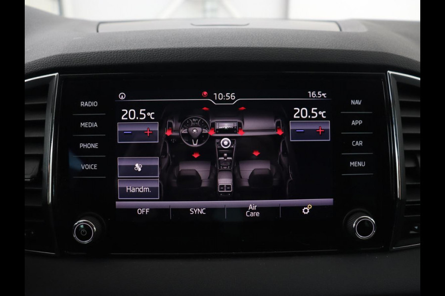 Škoda Karoq 1.0 TSI Style | Camera | Carplay | Navigatie | Full LED | Climate control | Parkeerhulp | Cruise control | Bluetooth