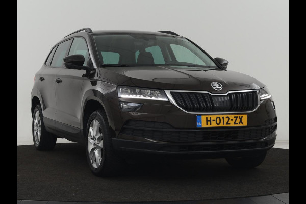 Škoda Karoq 1.0 TSI Style | Camera | Carplay | Navigatie | Full LED | Climate control | Parkeerhulp | Cruise control | Bluetooth
