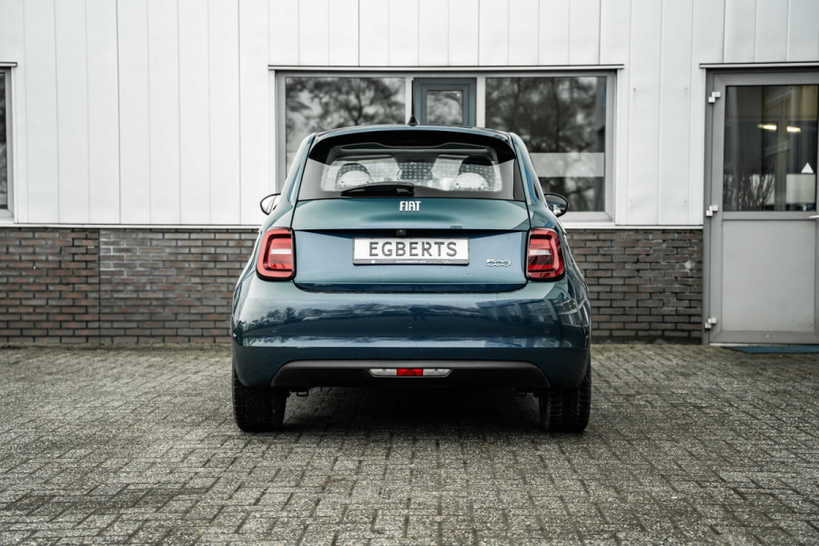 Fiat 500 La Prima 42 kWh | Pano | Leder | Full Led | Camera | ACC