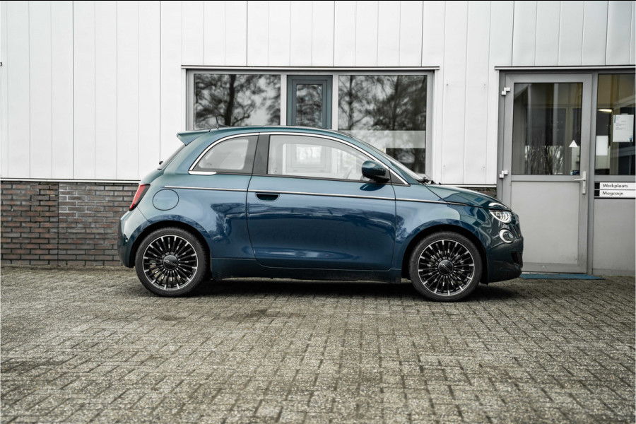 Fiat 500 La Prima 42 kWh | Pano | Leder | Full Led | Camera | ACC