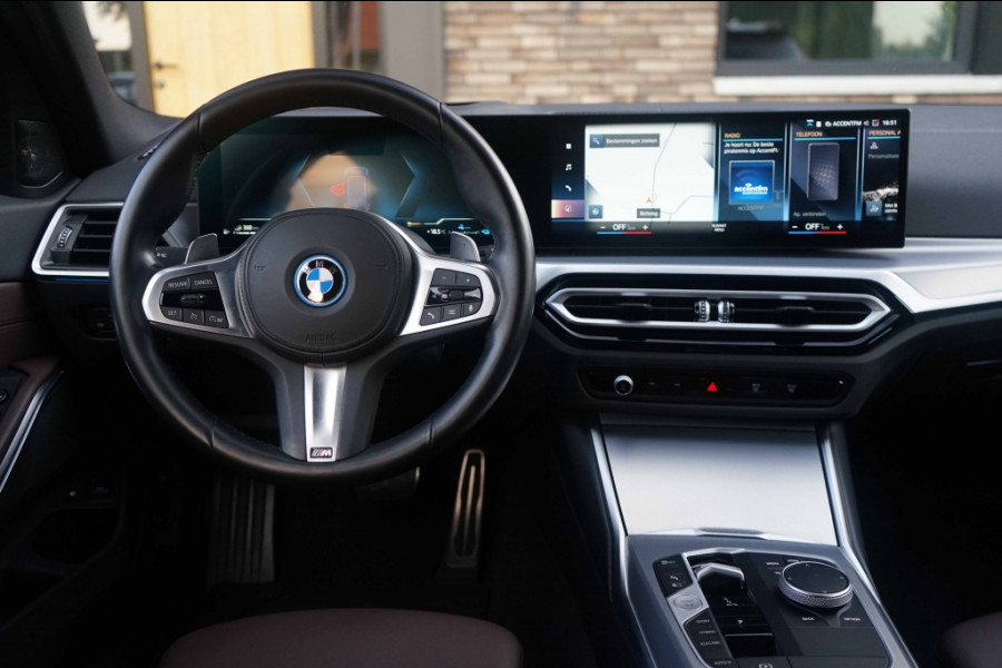 BMW 3 Serie Touring 330e xDrive M-Sport Individual