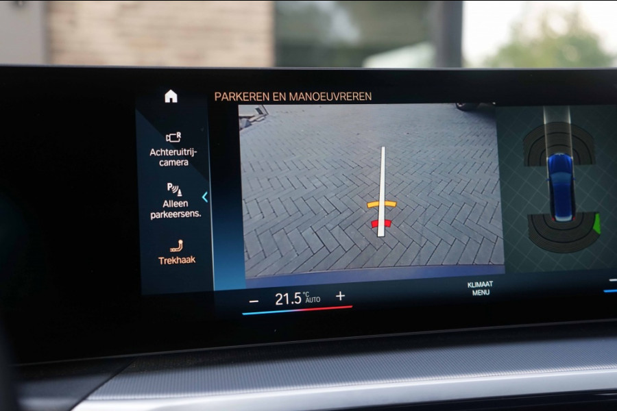 BMW 3 Serie Touring 330e xDrive M-Sport Individual