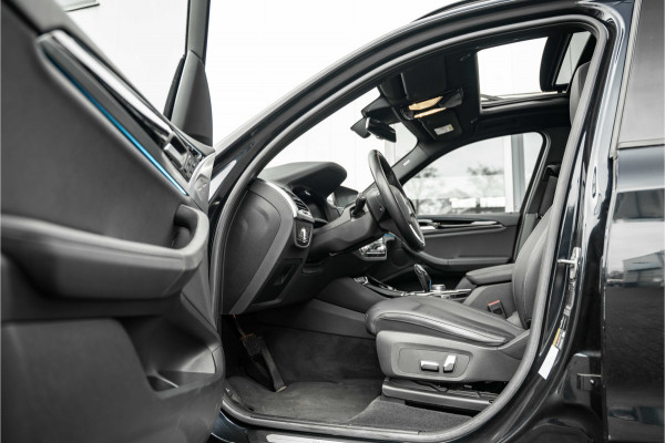 BMW iX3 Executive 80 kWh | Leder | Pano | AppleCarplay | Camera