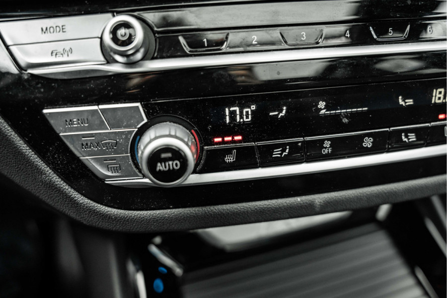 BMW iX3 Executive 80 kWh | Leder | Pano | AppleCarplay | Camera