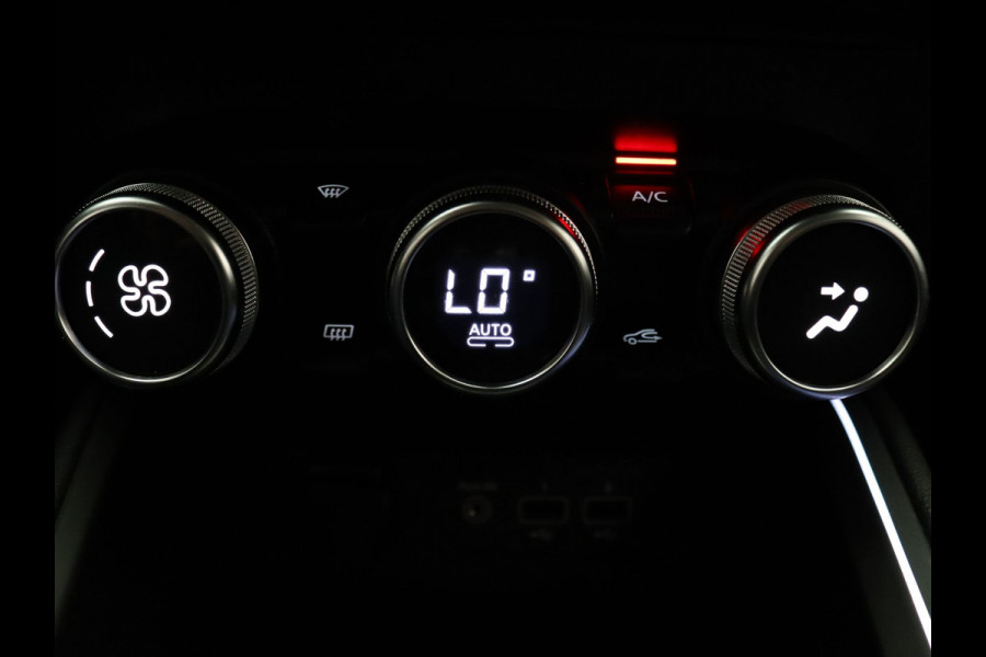 Renault Clio 100pk TCe Intens Cruise | Climate | Carplay | Parkeersens. achter