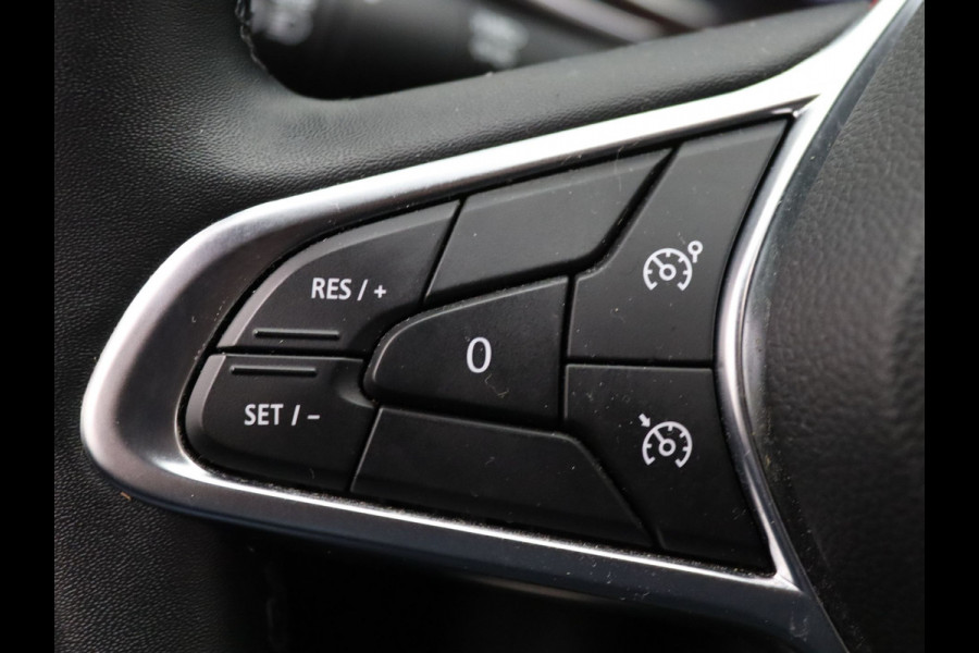 Renault Clio 100pk TCe Intens Cruise | Climate | Carplay | Parkeersens. achter