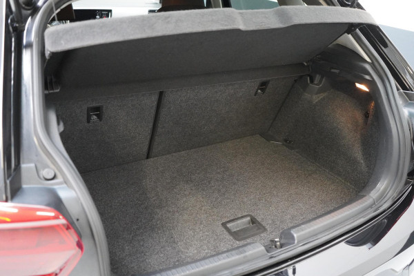 Volkswagen Polo 1.0 TSi 95pk Comfortline 5-drs | Stoelverwarming | Climate control | Adaptive cruise | Apple Carplay