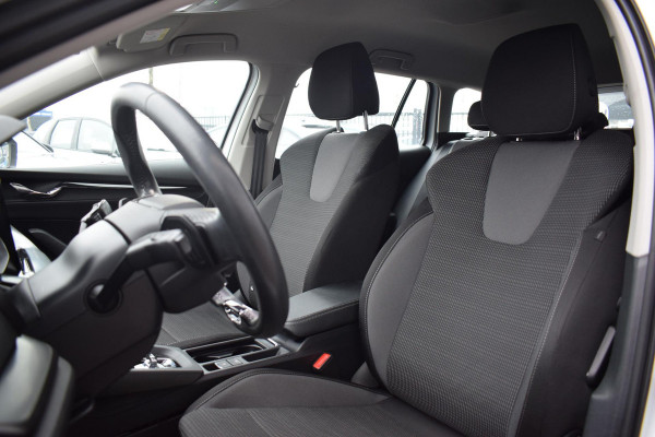 Škoda Octavia Combi 1.0 e-TSI Business Edition | Apple CarPlay | Sportstoelen | Keyless | Cruise