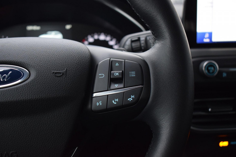 Ford FOCUS Wagon Wagon 1.5 EcoBlue Titanium Business | Automaat | Trekhaak | Apple CarPlay | Climate