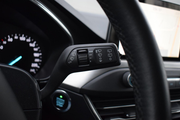 Ford FOCUS Wagon Wagon 1.5 EcoBlue Titanium Business | Automaat | Trekhaak | Apple CarPlay | Climate