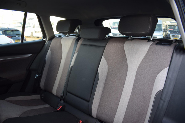 Škoda ENYAQ iV 60 First Edition | Stuur- en Stoelverw. | Camera | CarPlay | 21” LM