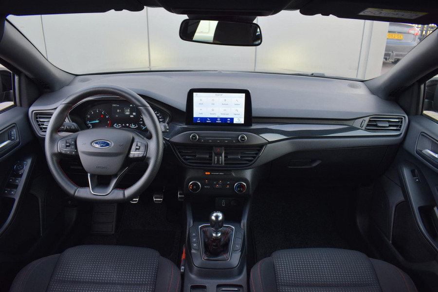 Ford FOCUS Wagon Wagon 1.5 EcoBoost ST Line Business | Apple CarPlay | Airco | Sportstoelen | Cruise