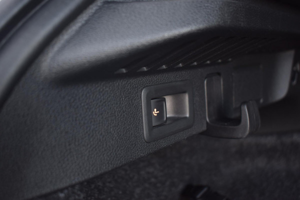 Škoda Kamiq 1.0 TSI Ambition | Automaat | Trekhaak | Apple CarPlay | Airco