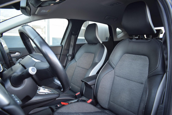 Renault Captur 1.6 E-Tech Plug-in Hybrid 160 Edition One | Trekhaak | Half Leer | Bose | 360 | Stuurverwarming