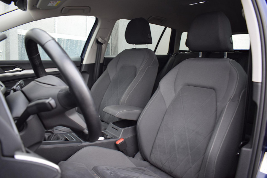 Volkswagen Golf Variant 1.0 TSI Life Business | Apple CarPlay | Stuur- en Stoelverw. | Camera