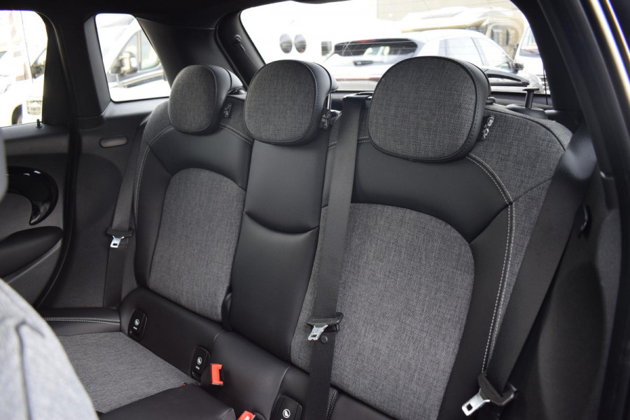 MINI Mini Mini 1.5 60 Years Edition | 5 Deurs | Half Leer | Stoelverw. | Apple CarPlay