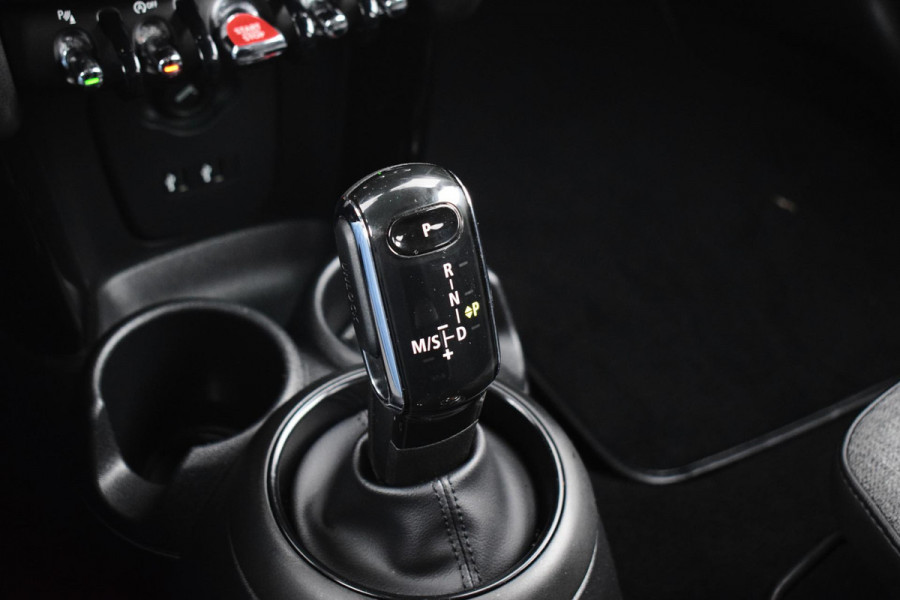 MINI Mini Mini 1.5 60 Years Edition | 5 Deurs | Half Leer | Stoelverw. | Apple CarPlay