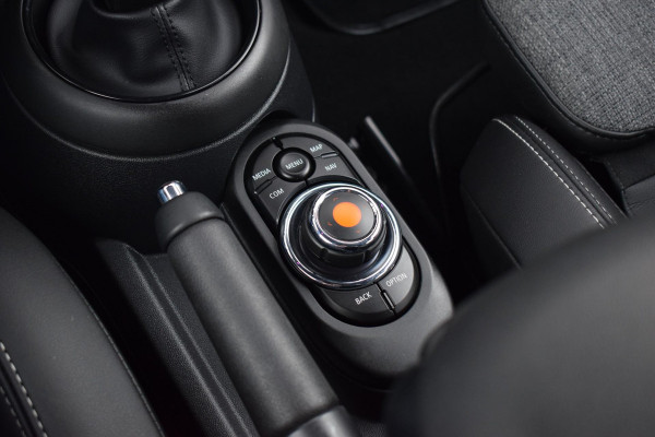 MINI Mini Mini 1.5 60 Years Edition | 5 Deurs | Half Leer | Stoelverw. | Apple CarPlay