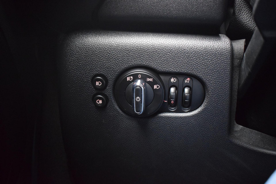 MINI Mini Mini 1.5 60 Years Edition | 5 Deurs | Half Leer | Stoelverw. | Apple CarPlay