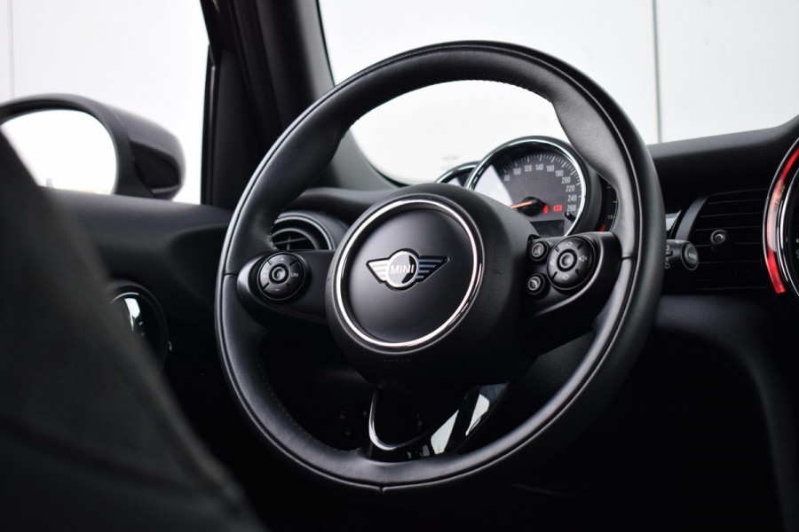 MINI Mini Mini 1.5 60 Years Edition | 5 Deurs | Half Leer | Stoelverw. | Apple CarPlay