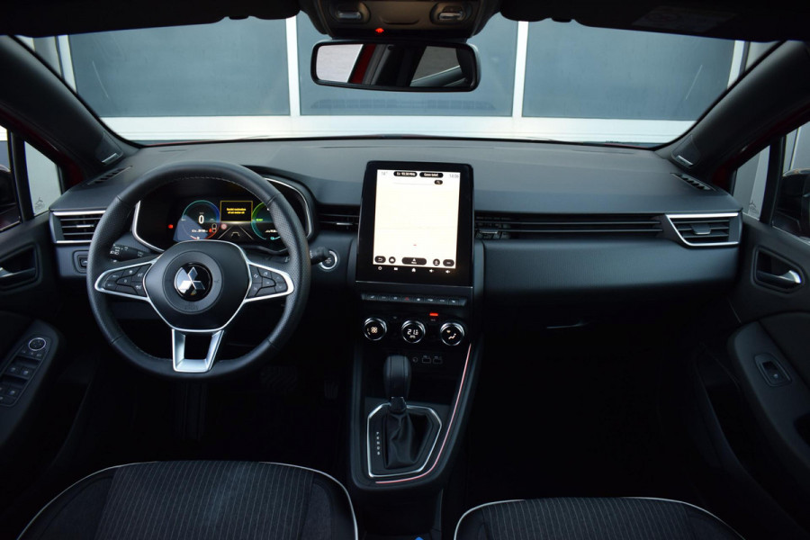 Mitsubishi Colt 1.6 HEV First Edition | Stuur- en Stoelverw. | Bose | Half Leer | 360 Cam