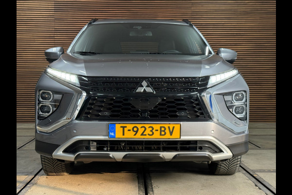 Mitsubishi Eclipse Cross 2.4 PHEV Instyle | Afneembare Trekhaak | Navigatie | Cruise Control | Camera | Elektrische stoel